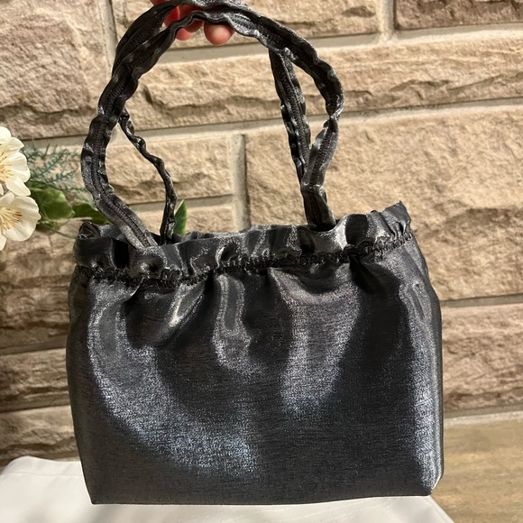 Vintage Gold co silver cinch handbag - Picture 2 of 3